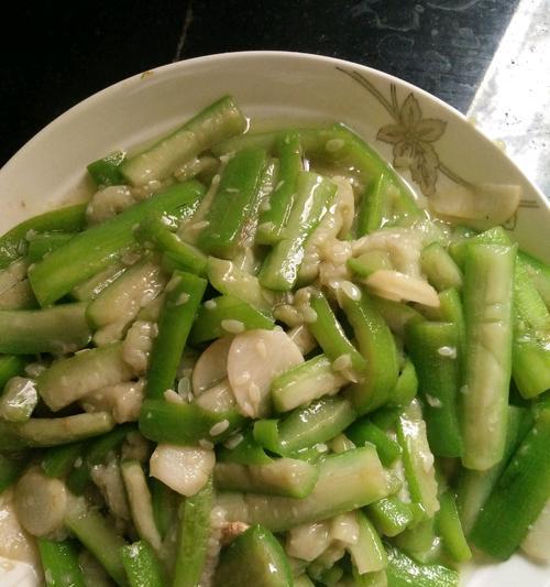 虾皮烧丝瓜怎么做？步骤和技巧有哪些？