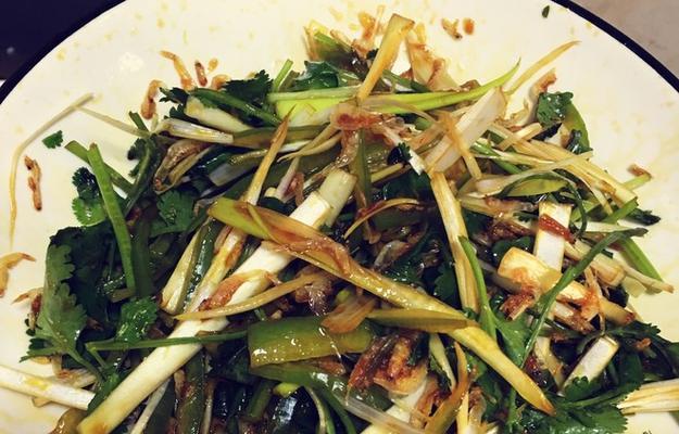 虾皮老虎菜怎么做？步骤和技巧有哪些？