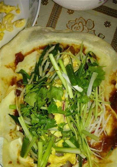 虾皮韭菜卷饼怎么做？步骤和技巧有哪些？