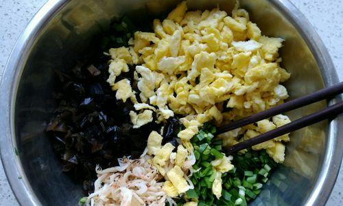 虾皮韭菜盒子怎么做？步骤和技巧是什么？