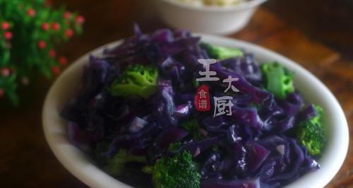 虾皮炒紫甘蓝怎么做？步骤和技巧是什么？