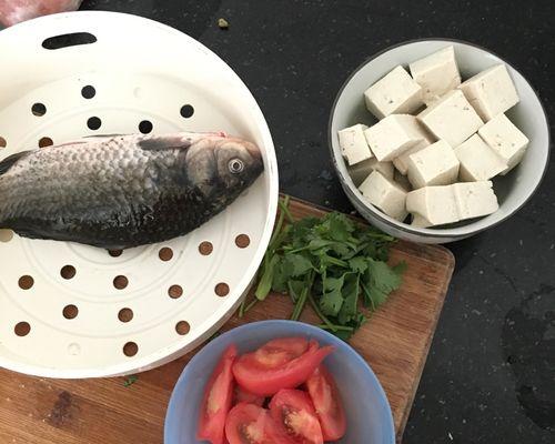 虾米豆腐番茄汤怎么做？有哪些步骤和技巧？