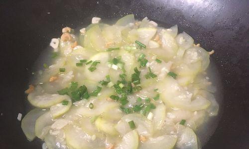 虾米炒蒲瓜怎么做？步骤和技巧有哪些？