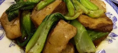 虾米炒豆腐干怎么做？步骤和技巧有哪些？