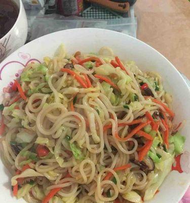 虾迷米粉怎么做？详细步骤和技巧是什么？