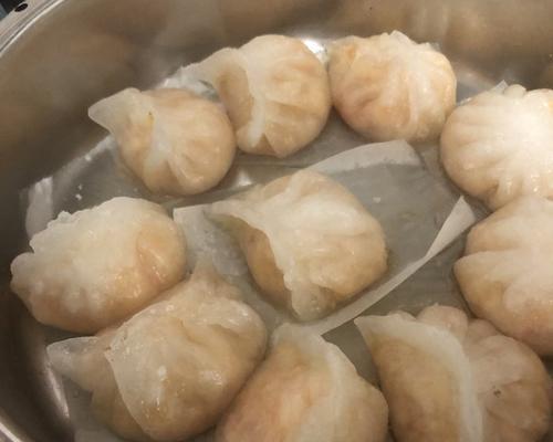 虾饺怎么做？在家自制虾饺的详细步骤是什么？
