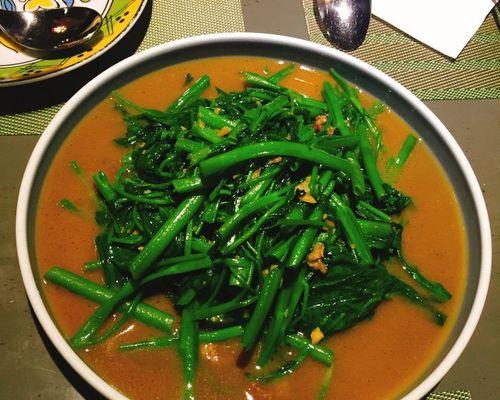 虾酱蚝油炒空心菜怎么做？虾酱炒通菜的步骤是什么？