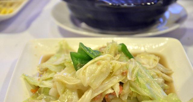 虾酱炒高丽菜怎么做？步骤和技巧有哪些？