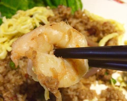 虾酱炒饭怎么做？有哪些简单步骤和技巧？