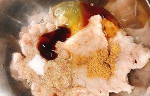 虾滑的做法是什么？如何在家自制美味虾滑？