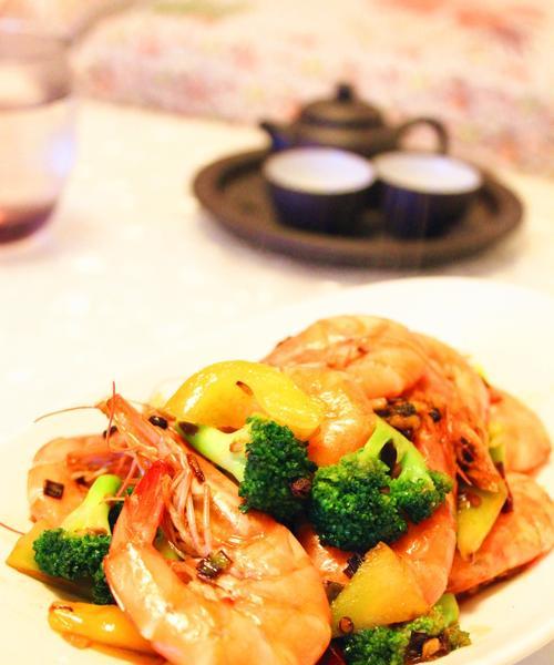 虾菇干烩豆腐怎么做？详细步骤和技巧是什么？