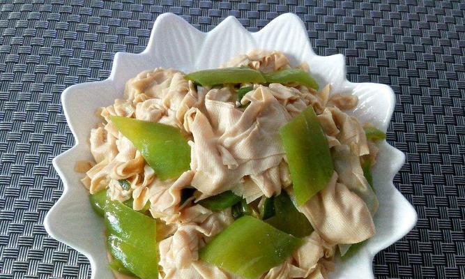 虾菇干烩豆腐怎么做？详细步骤和技巧是什么？