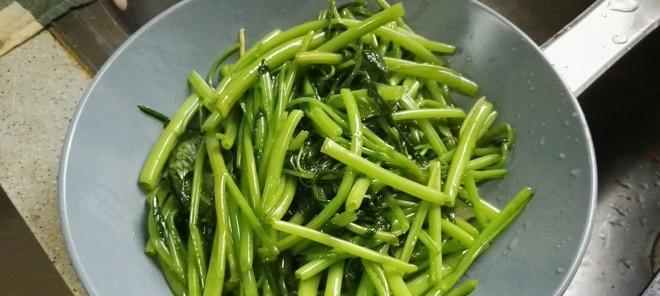 虾膏空心菜怎么做？步骤和技巧有哪些？