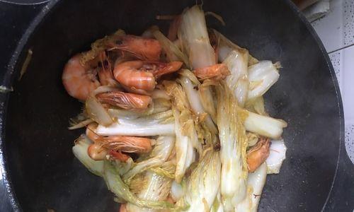 虾炒白菜怎么做才好吃？详细步骤和技巧是什么？