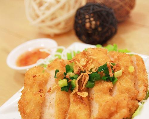 虾饼荷叶堡怎么做？详细步骤和常见问题解答？