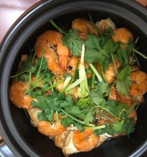 虾煲豆腐怎么做？步骤和技巧有哪些？