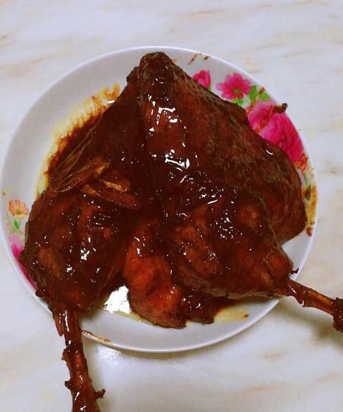 上海酱鸭腿的做法是什么？如何在家轻松制作？