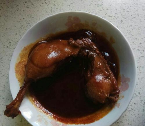 上海酱鸭腿的做法是什么？如何在家轻松制作？