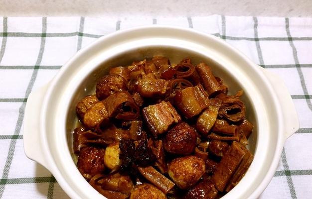 上素红烧肉怎么做？步骤和技巧有哪些？
