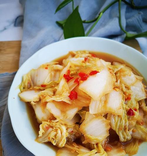 自创自制盘菜的做法是什么？如何保证口味独特且健康？