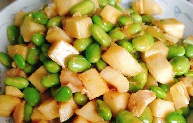 扁鱼烧毛豆怎么做？步骤和技巧有哪些？