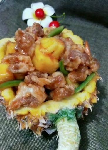 菠萝炒肉怎么做？步骤和技巧有哪些？
