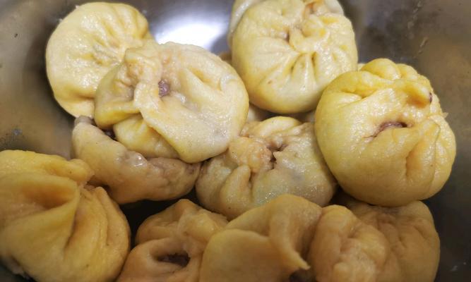 宝宝爱吃的小包子怎么做？有哪些简单易学的食谱推荐？