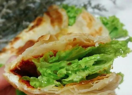 青椒鸡蛋烙怎么做？步骤和技巧有哪些？