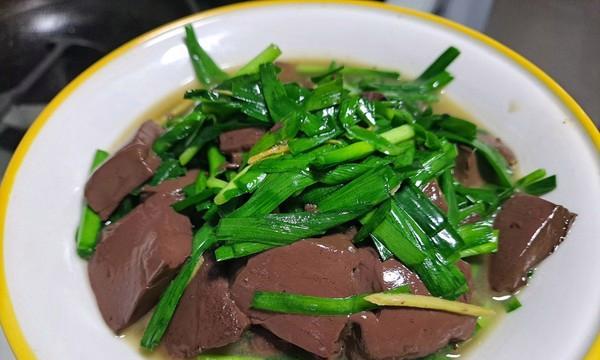 猪血韭菜煲怎么做？步骤详解和常见问题解答？