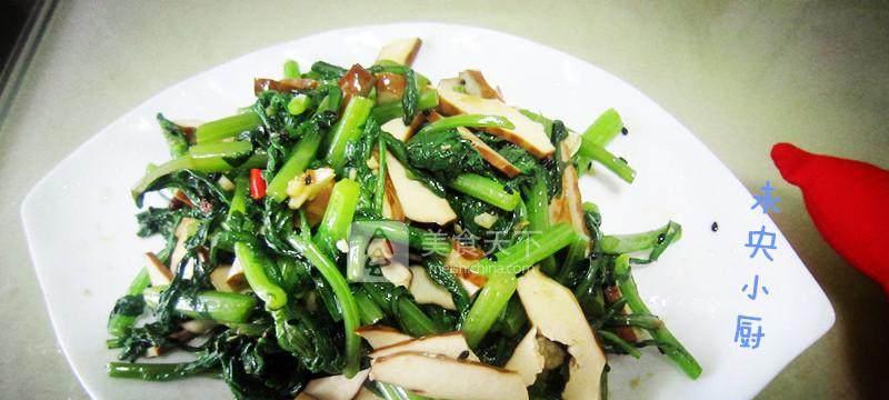 茼蒿炖豆腐怎么做？步骤和技巧有哪些？