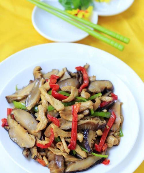 芭蕉花炒鸡丝怎么做？有哪些步骤和技巧？