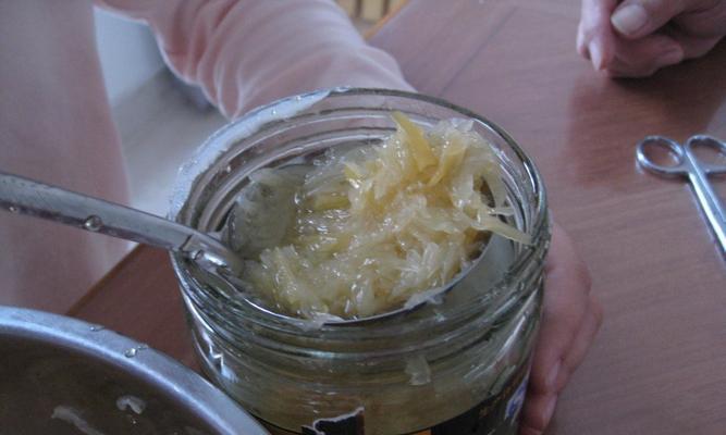 师太蜂蜜柚子茶怎么做？制作过程中需要注意哪些问题？