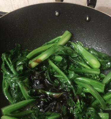 炒芥兰怎么做才好吃？步骤和技巧是什么？