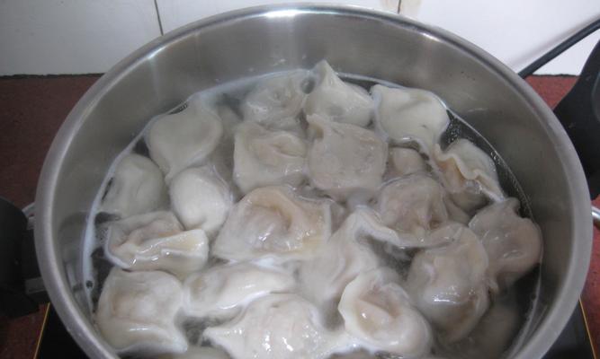 三鲜水煮饺怎么做？详细步骤和常见问题解答？