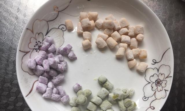 紫心芋圆的做法是什么？如何在家轻松制作紫心芋圆？