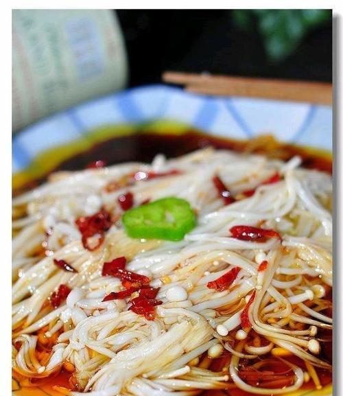 白灼金针菇怎么做？步骤和技巧有哪些？
