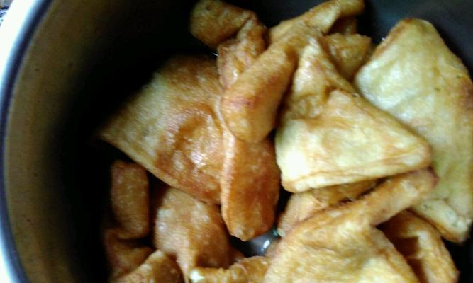 三角油豆腐镶肉的做法是什么？步骤详解如何做？