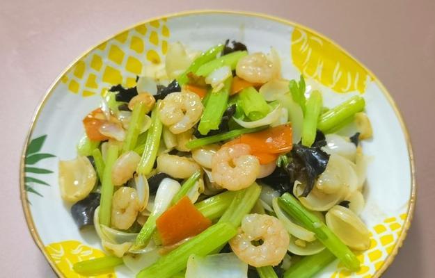 青豆炒百合怎么做？步骤和技巧有哪些？