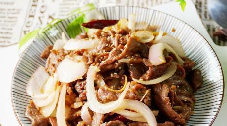 孜然牛肉炒西芹怎么做？步骤和技巧是什么？