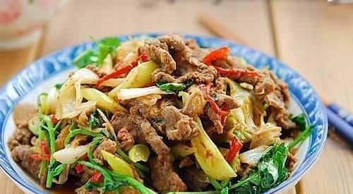 菠菜炒鸡胗怎么做？步骤和技巧有哪些？