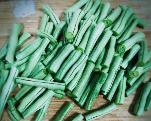 蒸豆角怎么做才好吃？步骤和技巧是什么？