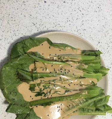 芝麻酱油麦菜怎么做？步骤和技巧有哪些？