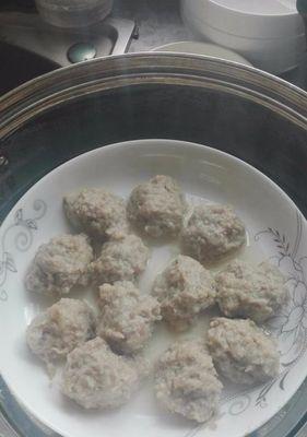 白萝卜肉圆汤怎么做？有哪些步骤和技巧？
