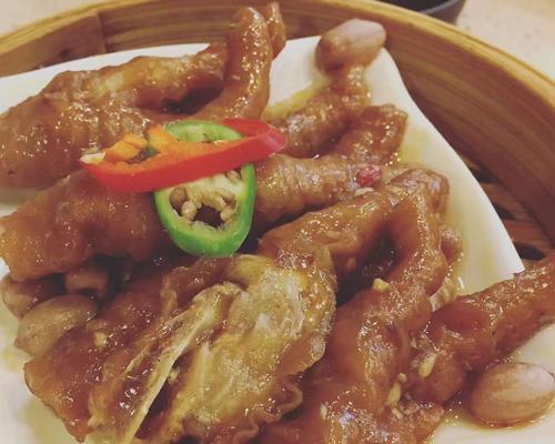 避风塘炒蟹脚的做法是什么？如何在家轻松制作？
