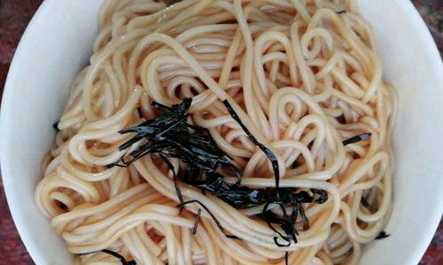 芝麻酱葱油拌面怎么做？详细步骤和技巧是什么？