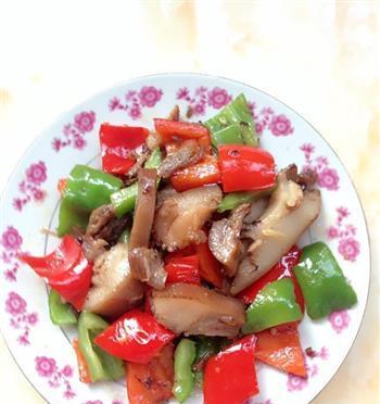 猪头肉炒青椒怎么做？步骤和技巧是什么？
