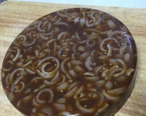 菜汁皮冻的做法是什么？如何制作出美味的菜汁皮冻？