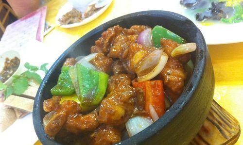 石锅八宝豆腐怎么做？步骤和技巧有哪些？