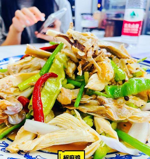 泰风椒麻鸡的做法是什么？如何在家轻松制作？