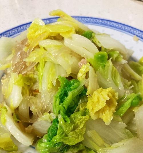 菠萝炒鸡蛋白菜怎么做？步骤和技巧有哪些？
